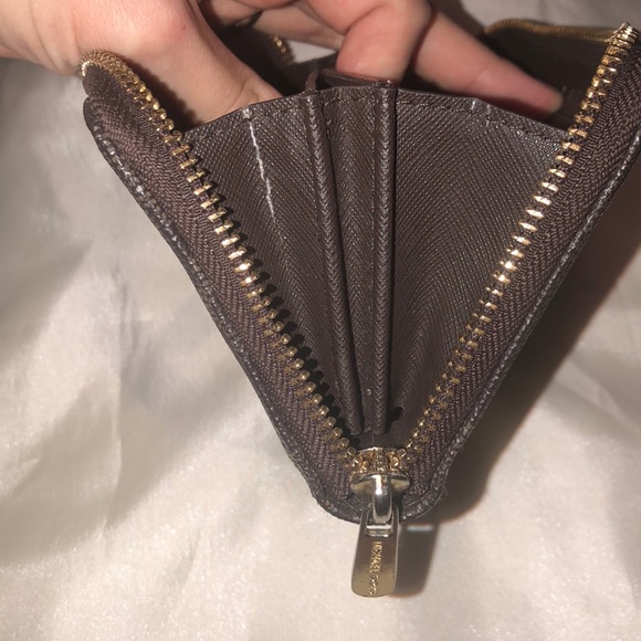 Michael kors wristlet wallet - Picture 7 of 9